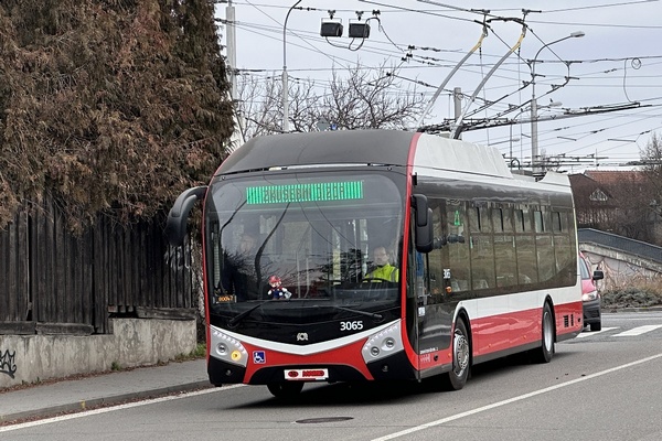 DPMB testuje vlastní trolejbus MARIO, cestující poprvé sveze v květnu