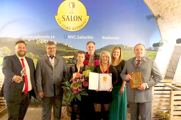 Salon vín - TOP vinařský cíl 600x400