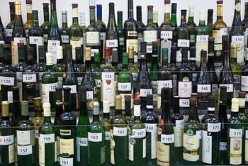 vino lahve kost krystof turek 